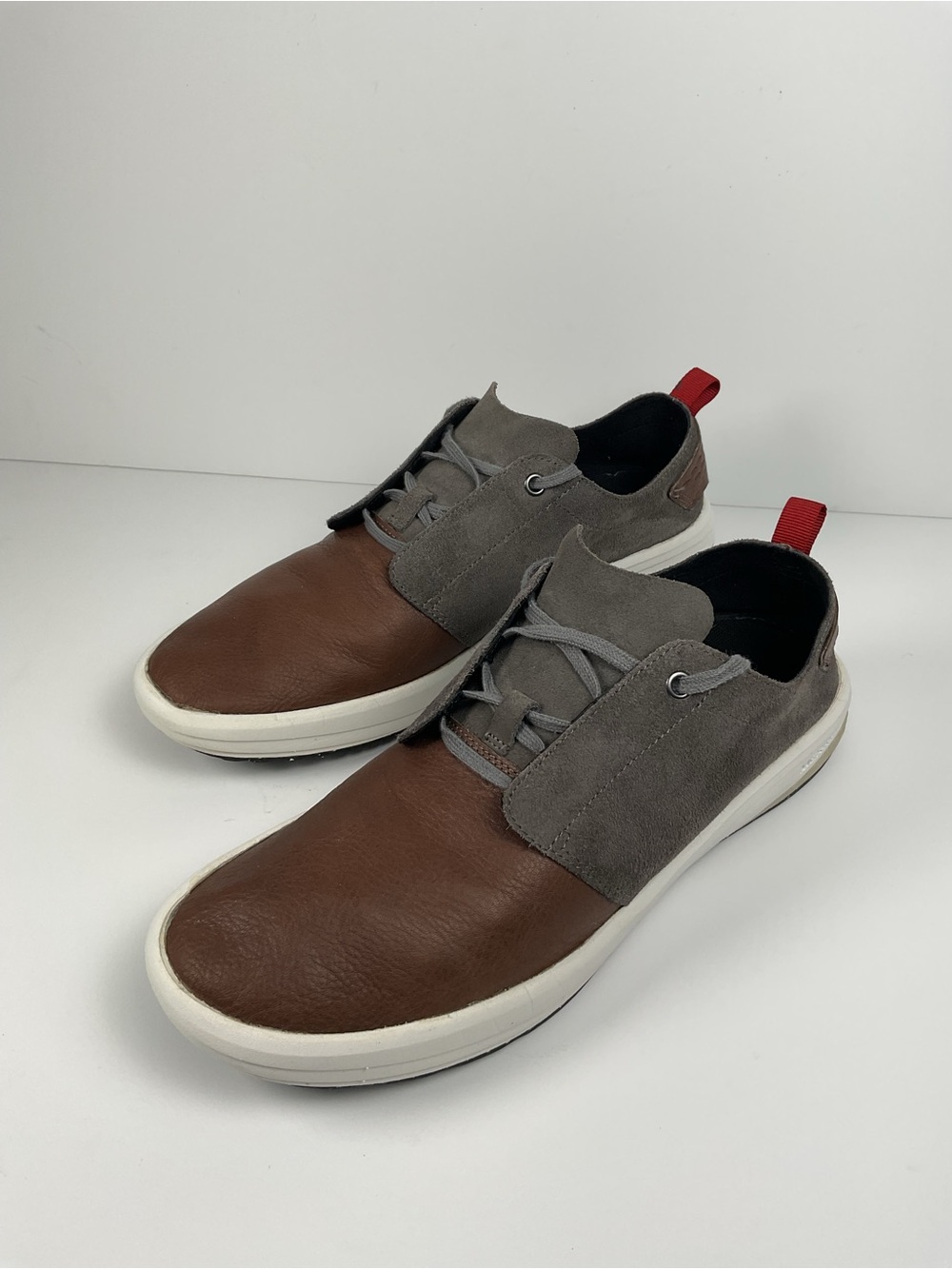Merrell J19387 Men’s 9.5 Leather Suede Casual Shoes Vibram Brown Gray